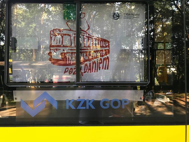 Ulicami Katowic jeździ "Tramwaj Zwany Pożądaniem", który jest... autobusem