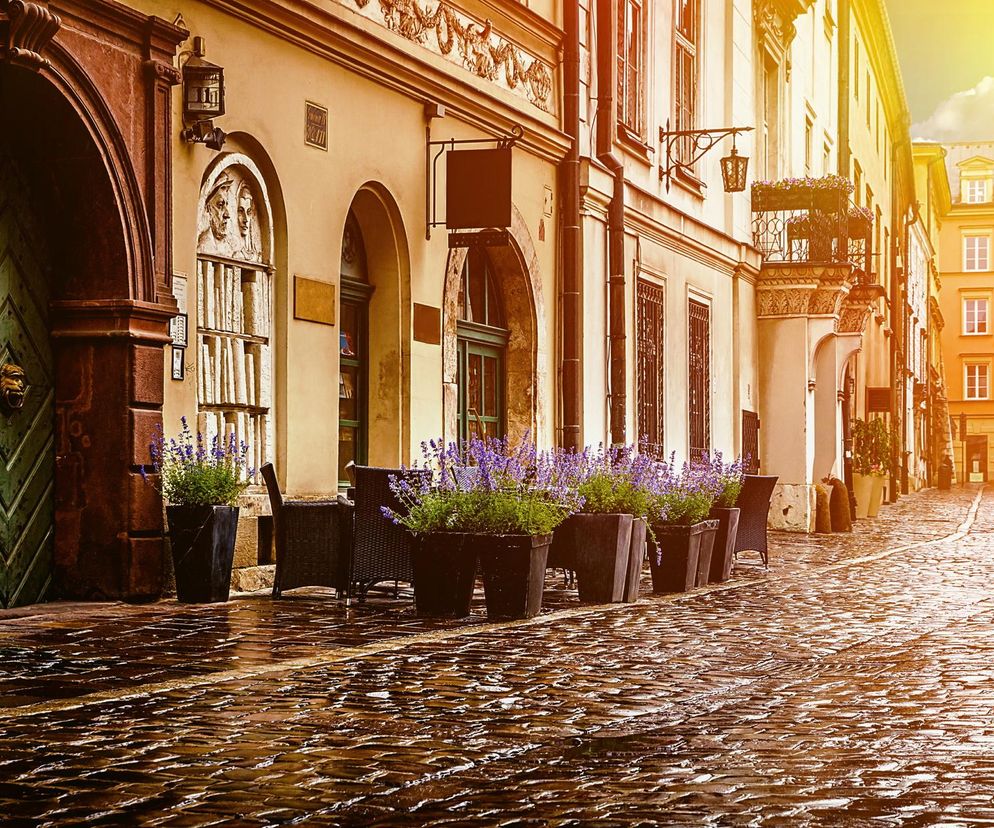 To miasto nazywa się tańszym Rzymem. Znajduje się w Polsce
