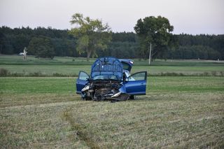 Trzy osoby poszkodowane w wypadku niedaleko Kościana. Policja wyjaśnia kto zawinił