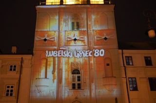 Historia Lublina na fasadzie Wieży Trynitarskiej. Zdjęcia