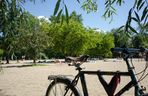 Niewiele osób wie o tej plaży nad Wisłą. Nazwa w pełni oddaje jej urok