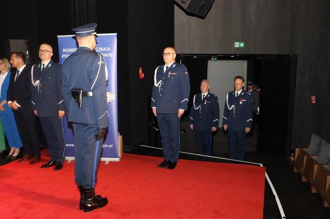 Komenda Miejska Policji w Tarnowie ma nowego komendanta. Marcin Sak zastąpił Mariusza Dymurę