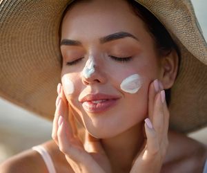 Dermatolog o filtrach. Tyle kremu naprawdę potrzebujesz w upały