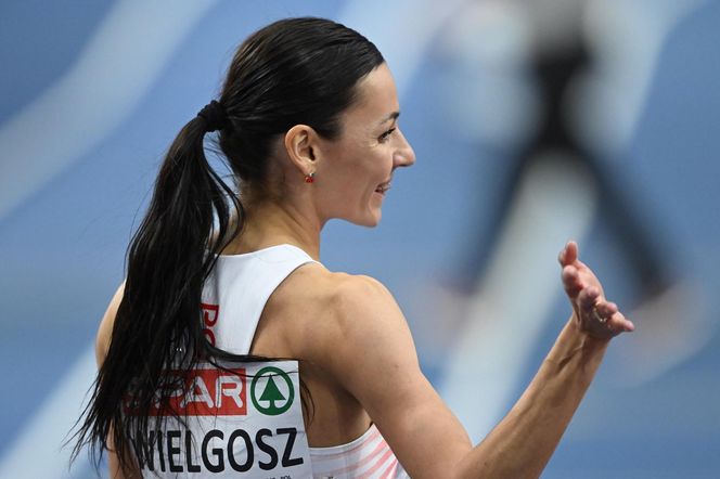 Anna Wielgosz, bieg na 800 m w Apeldoorn