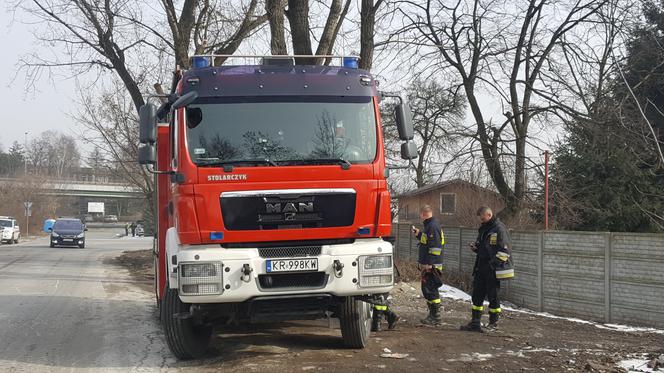 Akcja nad Wisłą. Z rzeki wyłowiono ciało mężczyzny [ZDJĘCIA]