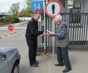 Bardzo wam za to dziękuję! Pan Ryszard znów taniej może wjechać na cmentarz 