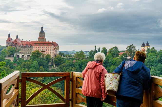 Zawalił się fragment muru przy Zamku Książ w Wałbrzychu