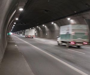 Tunel na zakopiance S7, pod Luboniem Małym 
