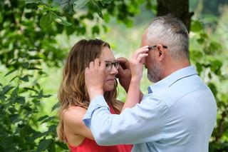 M jak miłość odc. 1763. Adam Werner (Jacek Kopczyński), Sylwia (Hanna Turnau)