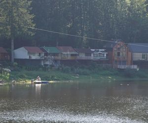 To najpiękniejsze jezioro na Dolnym Śląsku. Otoczone jest wzgórzami i lasami 