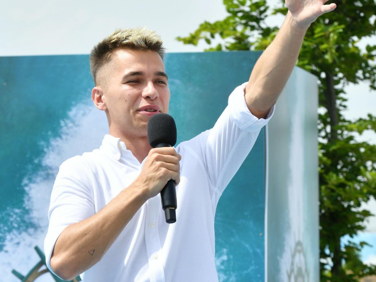 Friz opowiedział o swojej maturze. Jego wypracowanie było oryginalne!