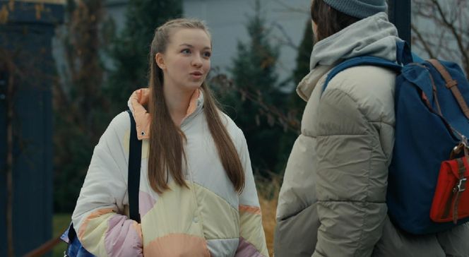 Barwy szczęścia, odcinek 3171. Ewelina (Amelia Listwoń), Romeo (Jacek Tyszkiewicz)