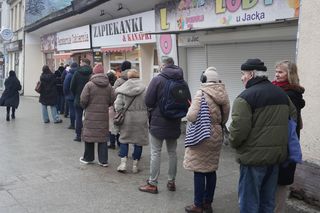 Tłusty Czwartek w Olsztynie. Długie kolejki do cukierni. Jakie pączki olsztynianie wybierają najczęściej?