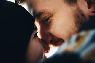 Namiętne pocałunki chronią przed poważną infekcją. Jej skutki mogą być groźne