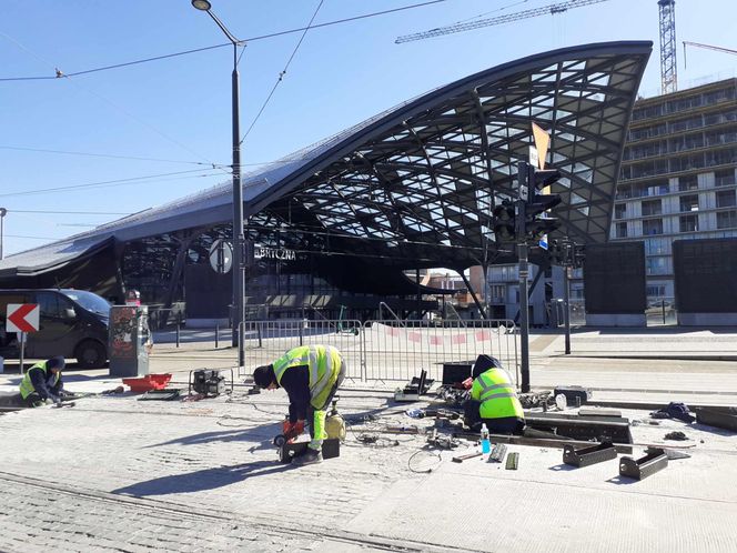 MPK Łódź prowadzi remont torów przy dworcu Łódź Fabryczna