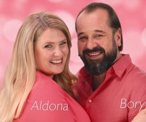 Barwy szczęścia, odc. 3223 - nowa czołówka. Aldona (Elżbieta Romanowska), Borys (Jakub Wieczorek)