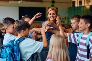 Wierszyki na Dzień Chłopaka. Krótkie rymowanki idealne do laurki lub przesłania SMS-em