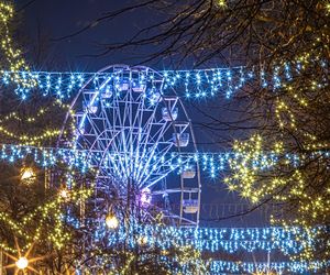 Świąteczne iluminacje w Częstochowie gotowe na jarmark bożonarodzeniowy