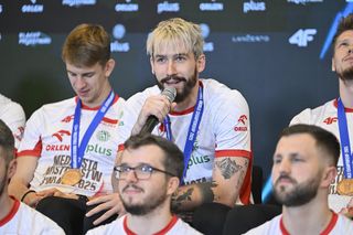 Nietypowy problem Tomasza Fornala po powrocie do Polski. Zwrócił się do szefa InPostu!