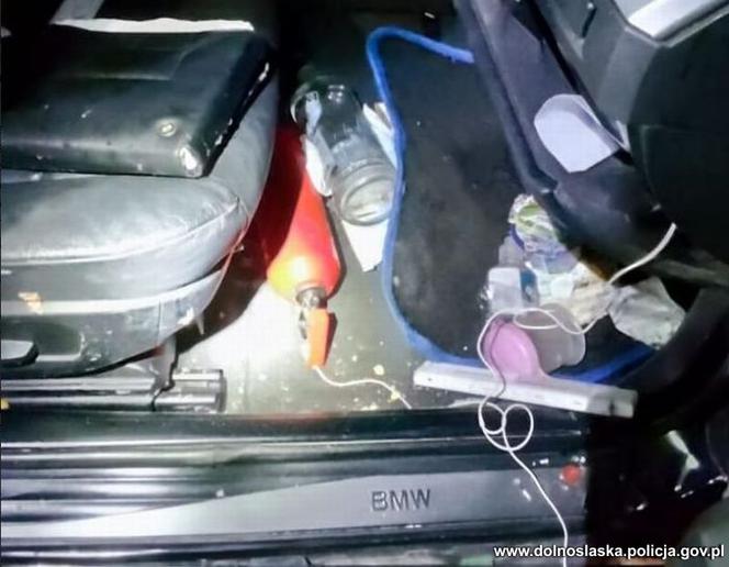 Pijany kierowca rozbił BMW