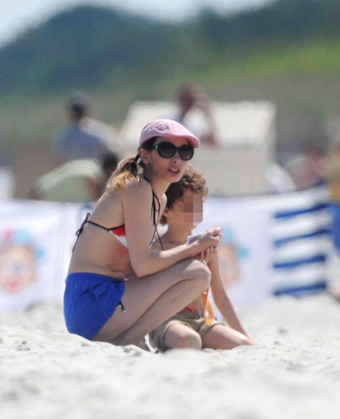 AGNIESZKA DYGANT Z RODZINĄ NA WAKACJACH W JURACIE_1PUBL.