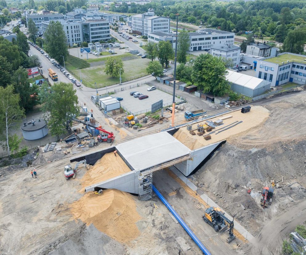 Koniec uciążliwego objazdu w Katowicach. Po 10 miesiącach autobusy wrócą na kluczową trasę