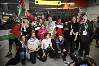 Poseł Sterczewski wrócił do Polski