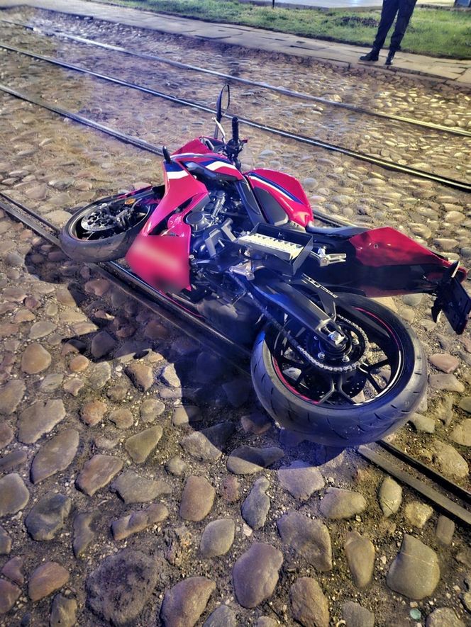 Z kradzionym motocyklem i kasetką z pieniędzmi. Strażnicy miejscy udaremnili zuchwałą kradzież