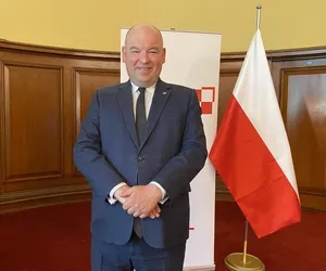 Jan Dziedziczak: Polska jest otwarta na Polaków na całym świecie