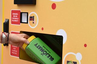 To pierwszy taki automat w woj. warmińsko-mazurskim. W jednym z miast stanął… olejomat