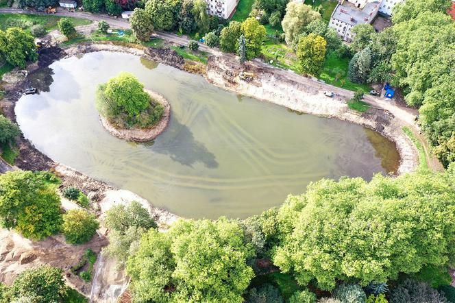 Gorzów: Praca w Parku Róż wre. Oby bez kolejnych opóźnień