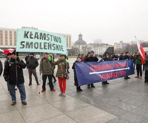   Obchody miesięcznicy smoleńskiej w Warszawie