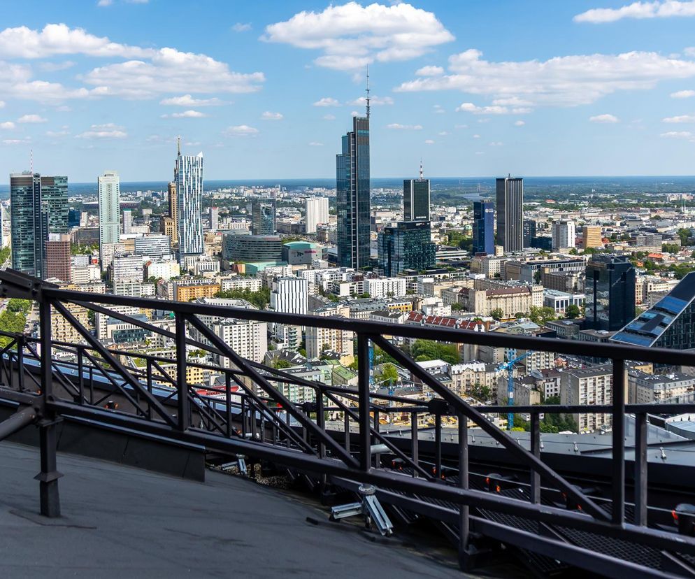 Panorama Warszawy z wieżowca Skyliner