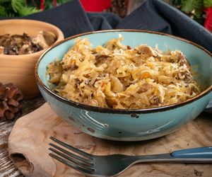 Kapusta kiszona po góralsku to smak, którego nie zapomnisz. Dodaj do swojej kuchni odrobinę góralskiego klimatu