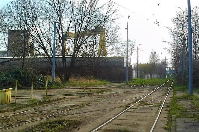 Pozostałości po trasie tramwajowej w "dolinie śmierci"