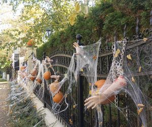 Willa na Jaśkowej Dolinie w Gdańsku znów straszy! Tegoroczny motyw Halloween budzi niepokój