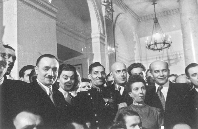 Bal sylwestrowy członków rządu,  gmach Prezydium Rady Ministrów, 1947.