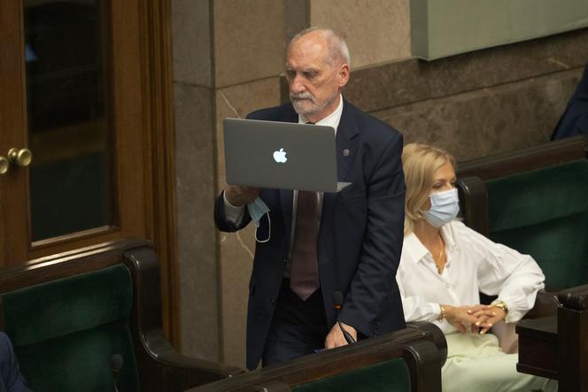 Antoni Macierewicz ostro skomentował powrót Donalda Tuska