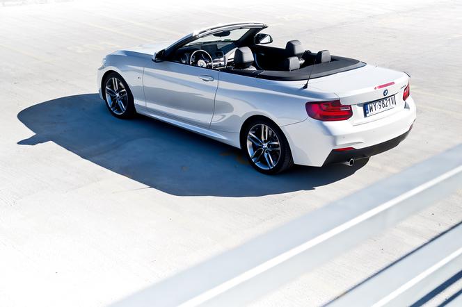 TEST BMW 220i Cabrio M-package: wakacyjny czasoumilacz