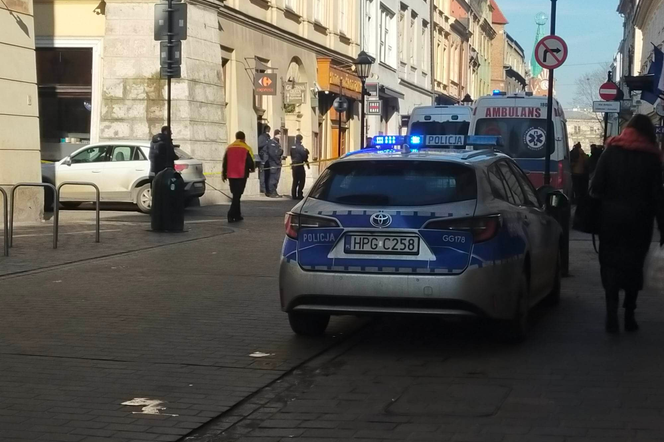 PILNE: Strzelanina w centrum Krakowa. Nieoficjalnie: jedna osoba nie żyje