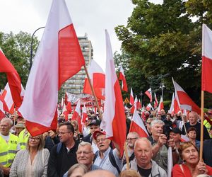 Karol Nawrocki prezydentem. Tłumy pod Sejmem