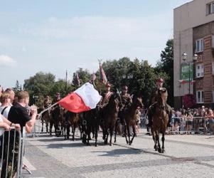 Święto Wojska Polskiego w Białymstoku. „Wszyscy musimy wspierać Wojsko Polskie” [ZDJĘCIA]