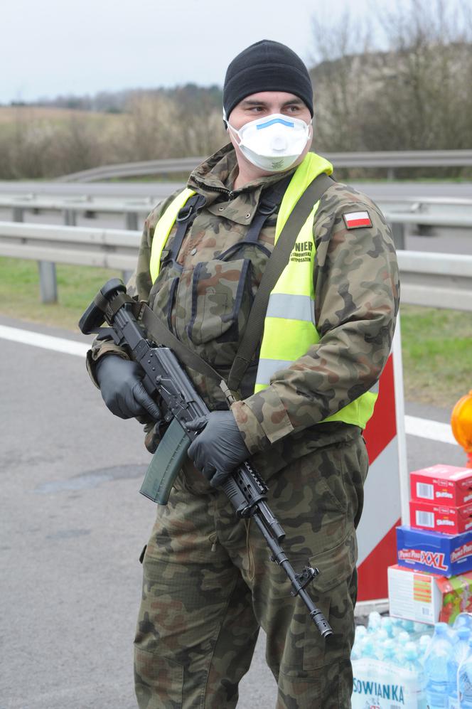 Kontrole graniczne na przejściu w Kołbaskowie
