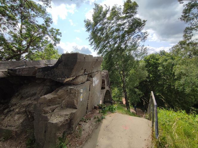 Zwalony most w Grądach Kruklaneckich