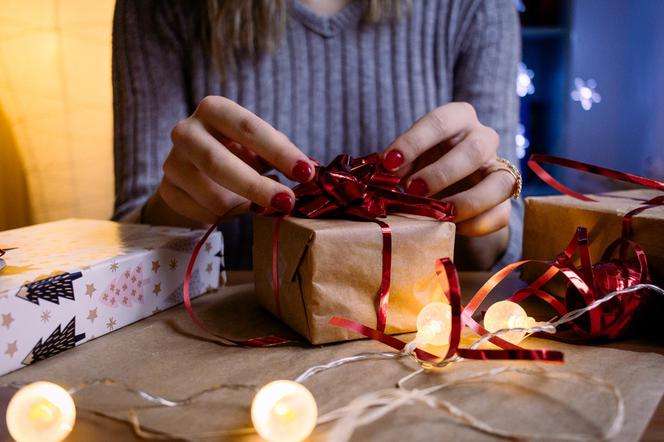 Jak zwrócić nietrafione, świąteczne prezenty?