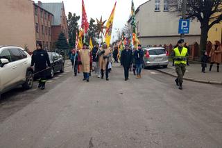 Orszak Trzech Króli na ulicach Grudziądza. Zobacz zdjęcia i film