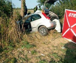 Śmiertelny wypadek pod Sławnem. Jedna kobieta nie żyje, trzy trafiły do szpitala [ZDJĘCIA]