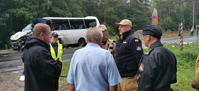 Wypadek w pobliżu Konotopu  - autobus z tirem 