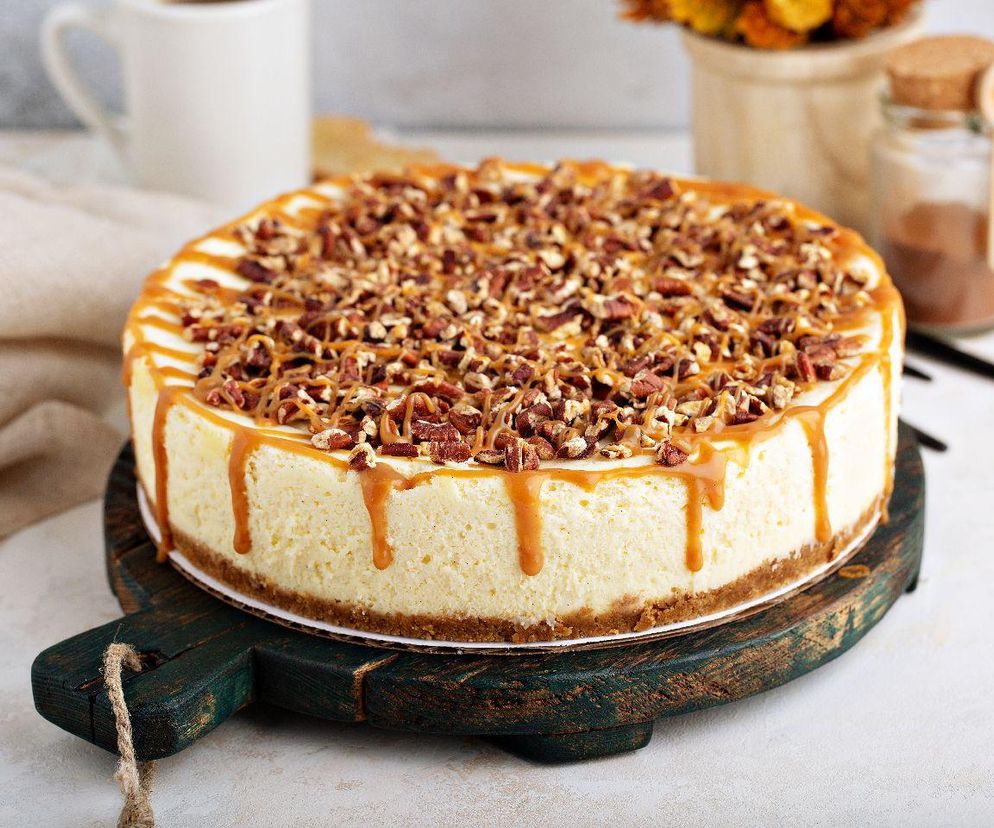 sernik na orzechowym spodzie