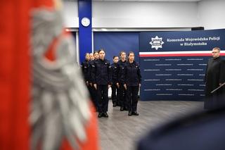 Oni będą dbać o nasze bezpieczeństwo. Nowi policjanci w Podlaskiem [ZDJĘCIA]